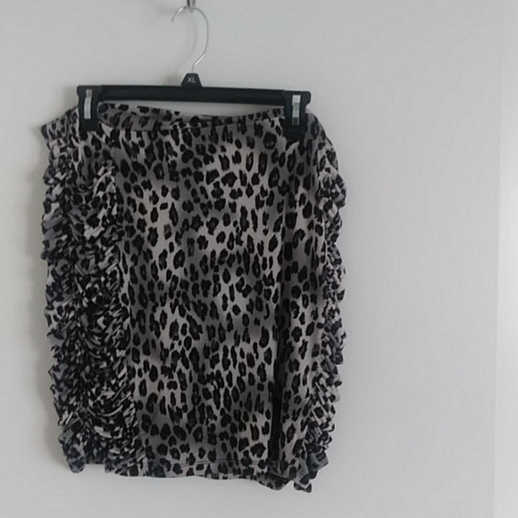 Skirt - Picture 1 of 1